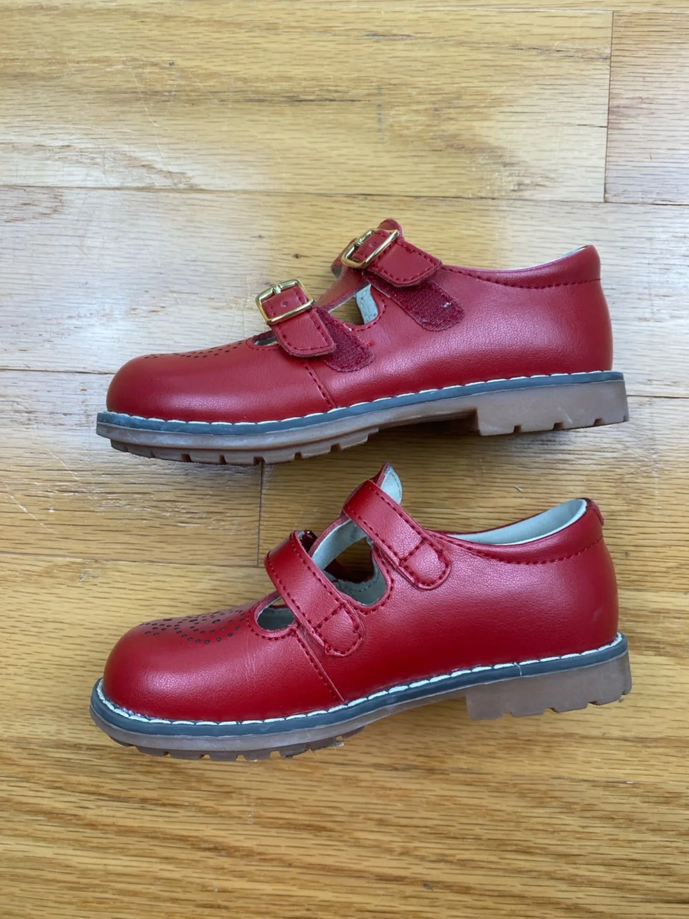 L'Amour Shoes  -Beatrix Toddler Size 9 RED Perforated Double Buckle Mary Jane